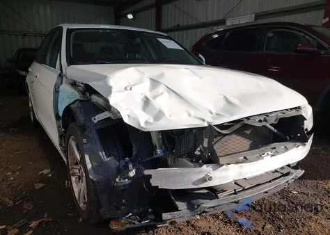 2014 BMW 328I из США, поврежденный, VIN WBA3A5C5XEP600874